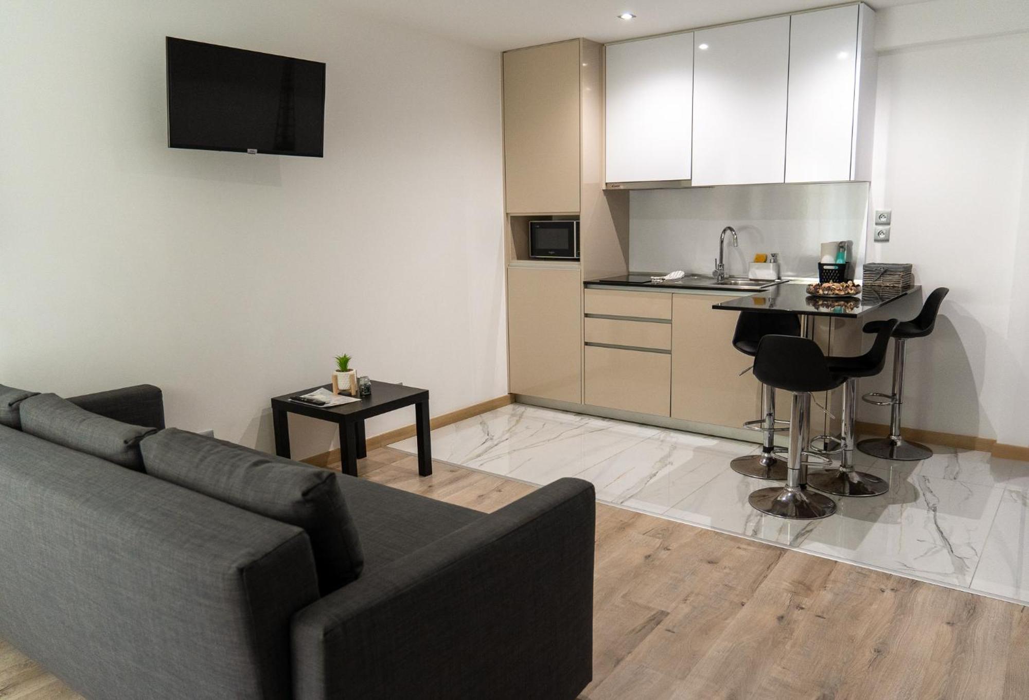 Appartement 1-4 Pers - Aeroport Cdg, Parc Expo, Villepinte - A L'Ombre Du Pin "9" Le Pin  외부 사진