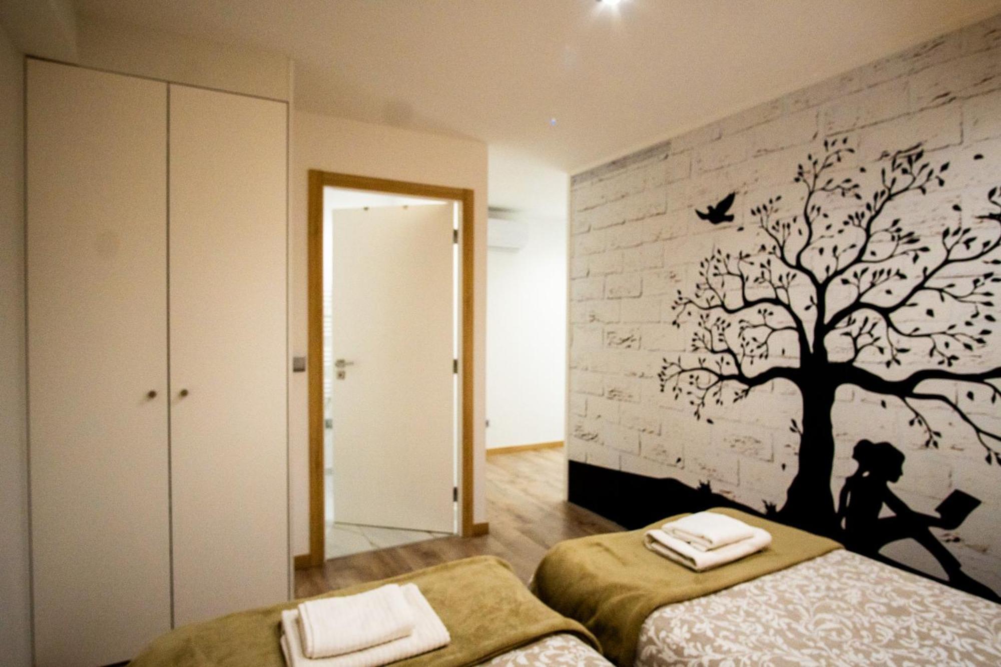 Appartement 1-4 Pers - Aeroport Cdg, Parc Expo, Villepinte - A L'Ombre Du Pin "9" Le Pin  외부 사진