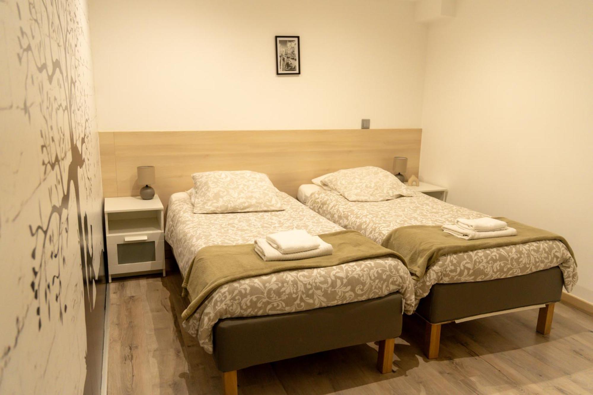 Appartement 1-4 Pers - Aeroport Cdg, Parc Expo, Villepinte - A L'Ombre Du Pin "9" Le Pin  외부 사진